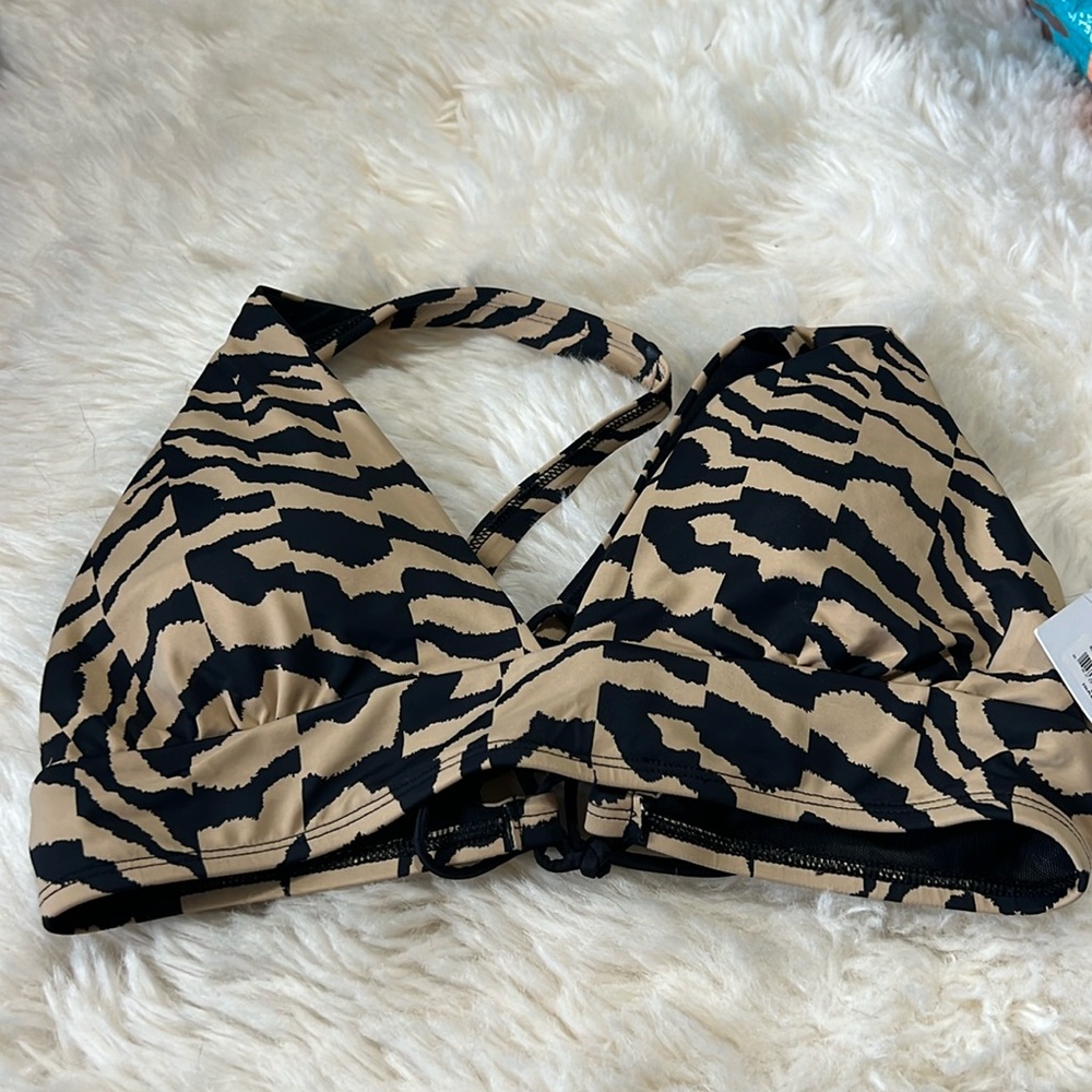 Skye bikini top “black” Isabella top large NWT